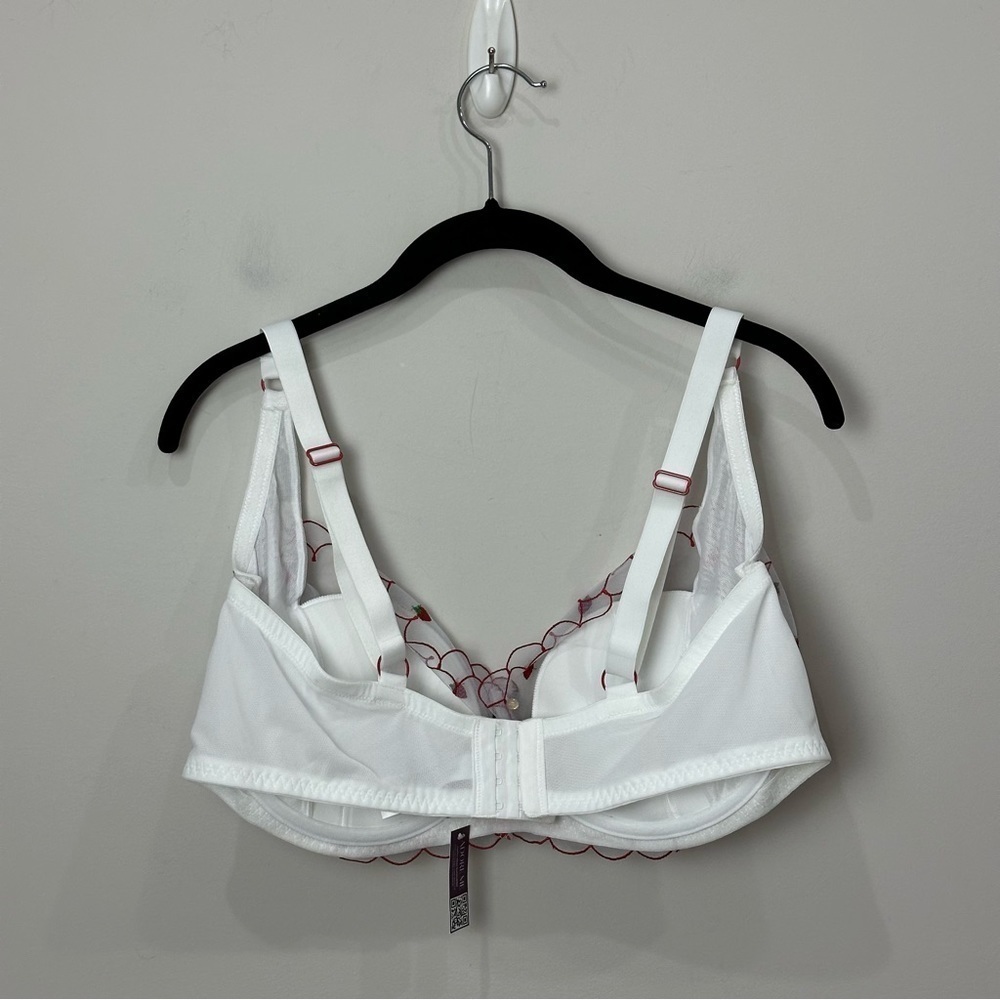 Adore Me Bettie Balconette Bra White Embroidered Strawberries - Picture 4 of 8